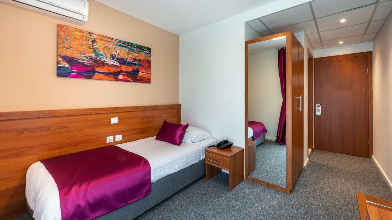 Chambre Simple Standard - Annexe