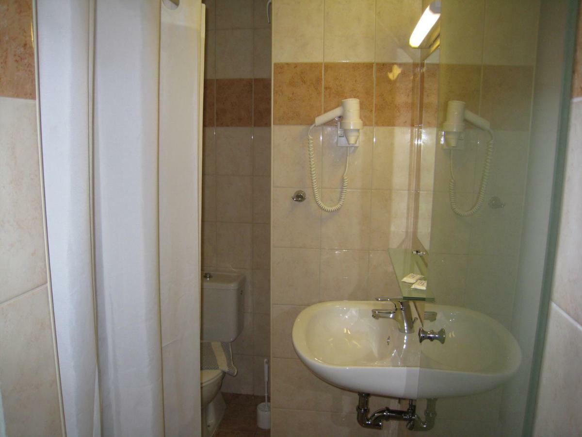 Habitación Doble Económica - 2 camas
