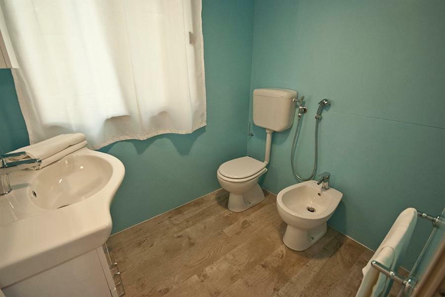 One-Bedroom Bungalow,817502786:JPEG