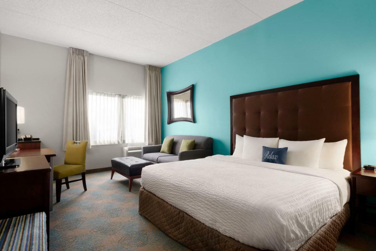 Premier King Room - Disability Accessible