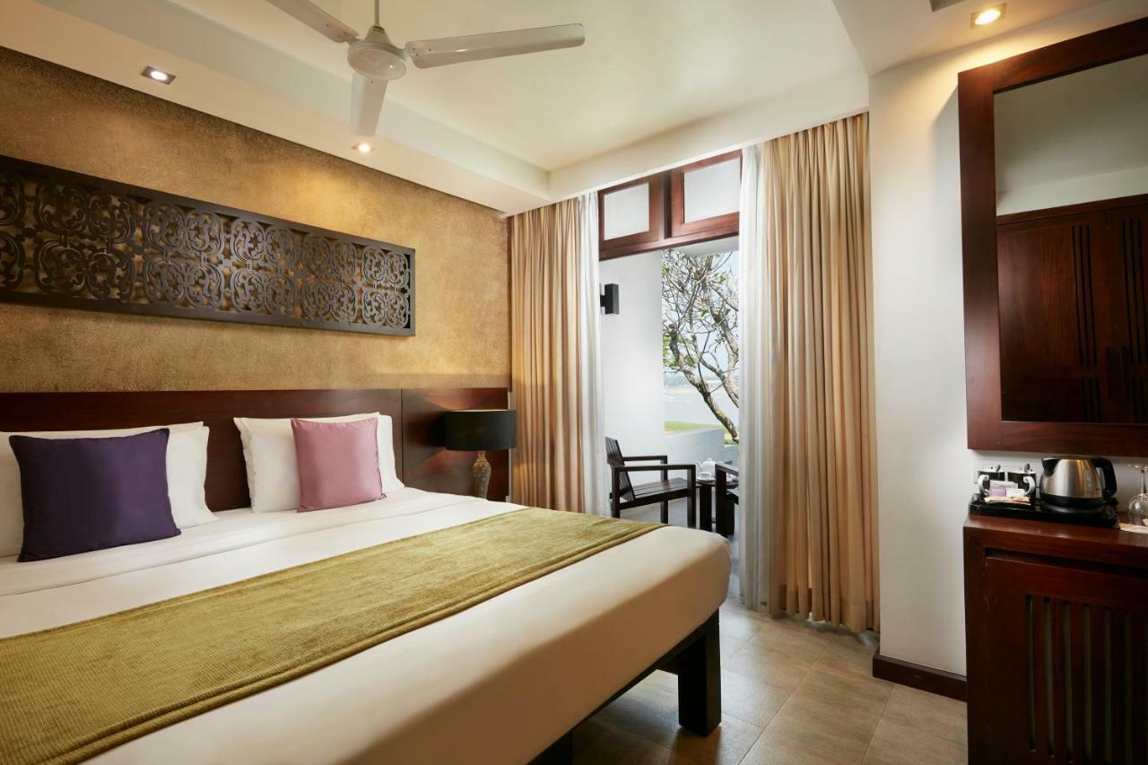 Deluxe Lagoon View Room