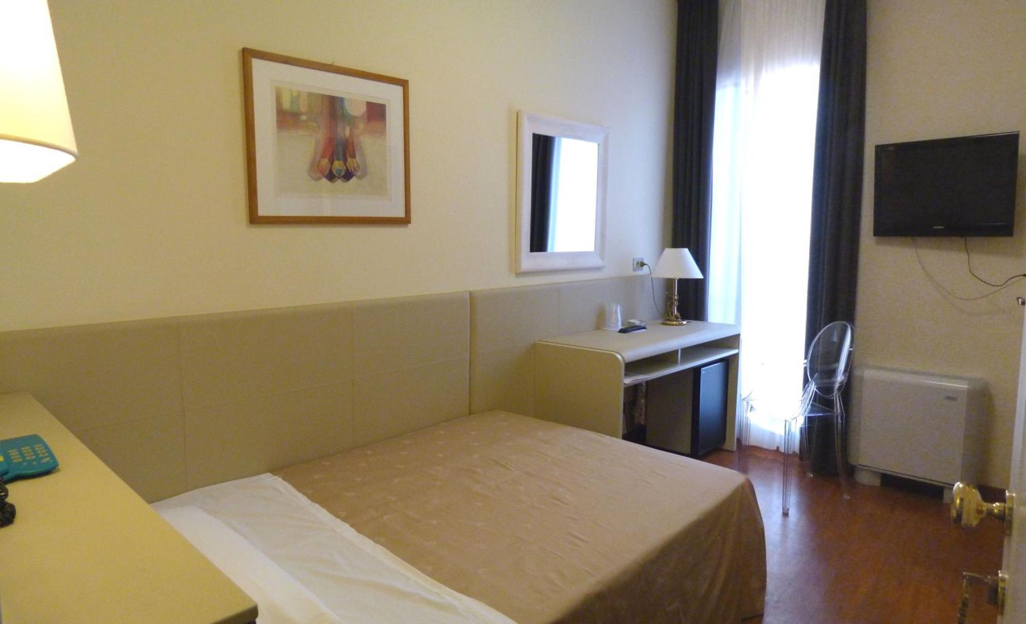 Single Room,1580329137:JPEG