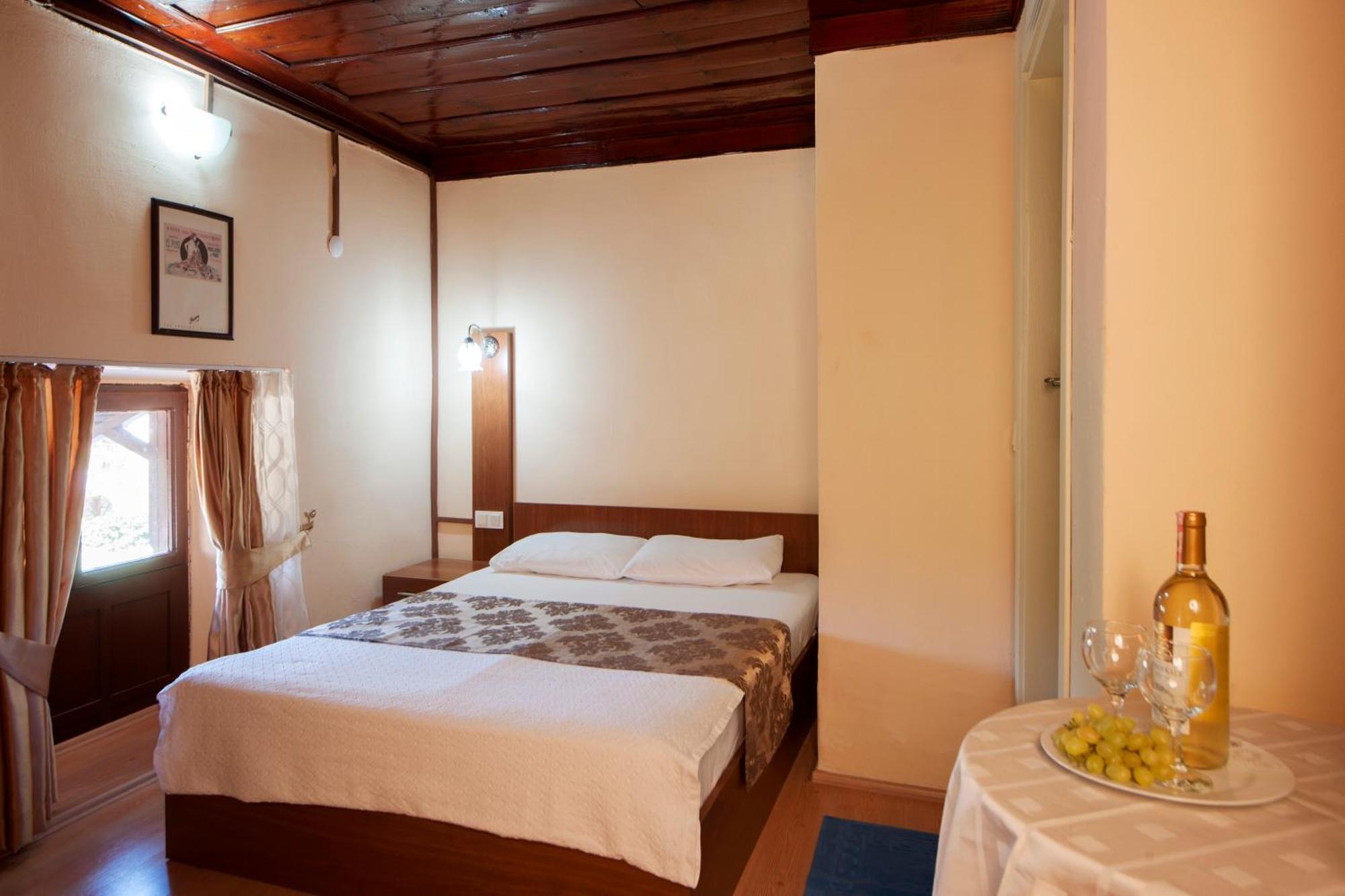1st Floor Small Double room