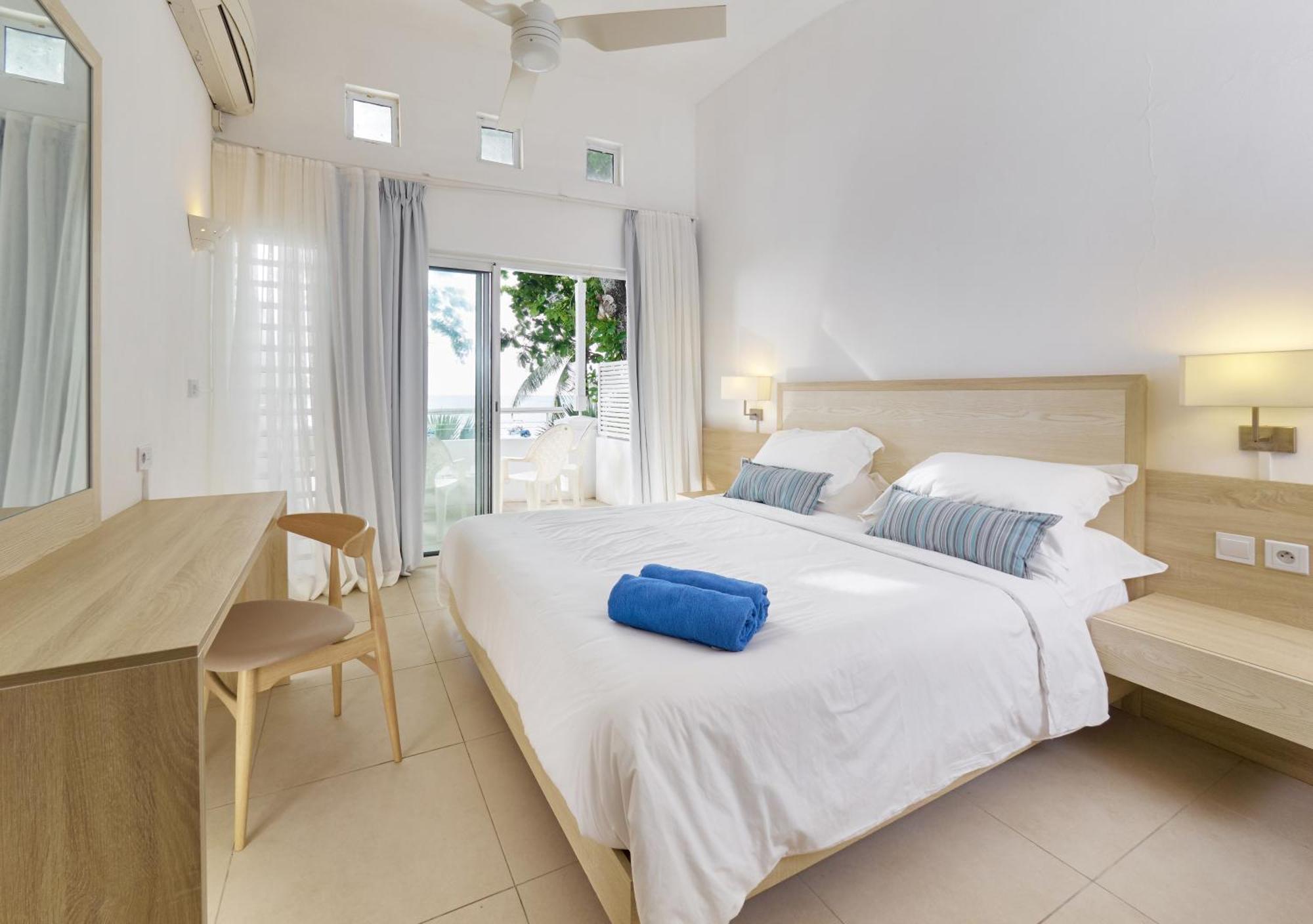 One-Bedroom Apartment Garden View