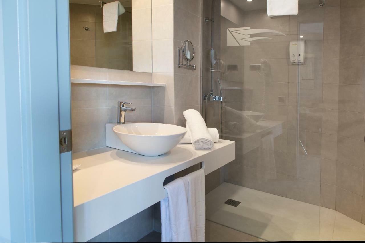 Double or Twin Room Extra Bed,830430497:JPEG