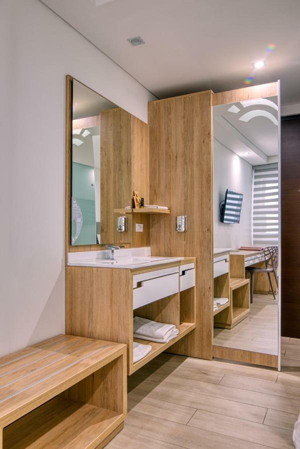 Double Room,831903767:JPEG
