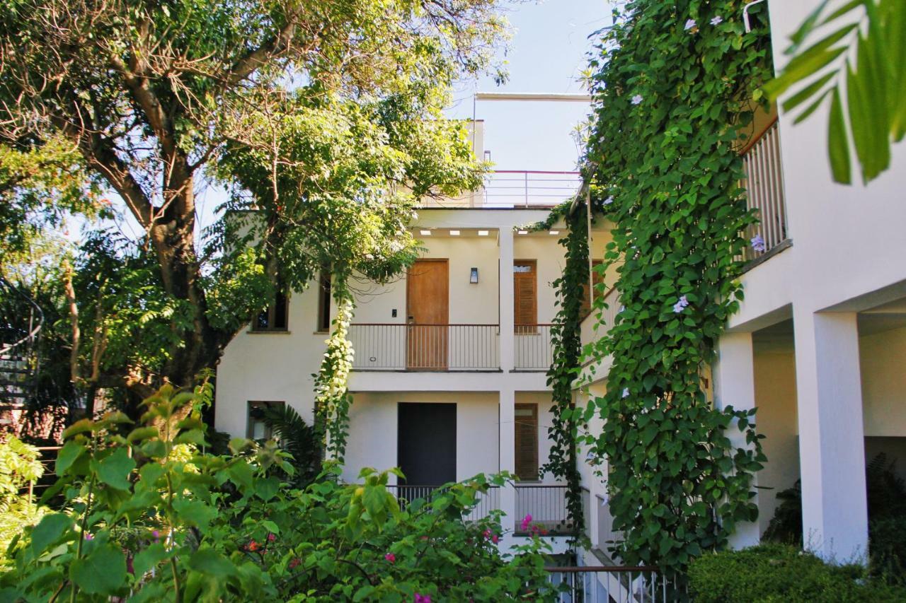 Suites - Lado del jardín