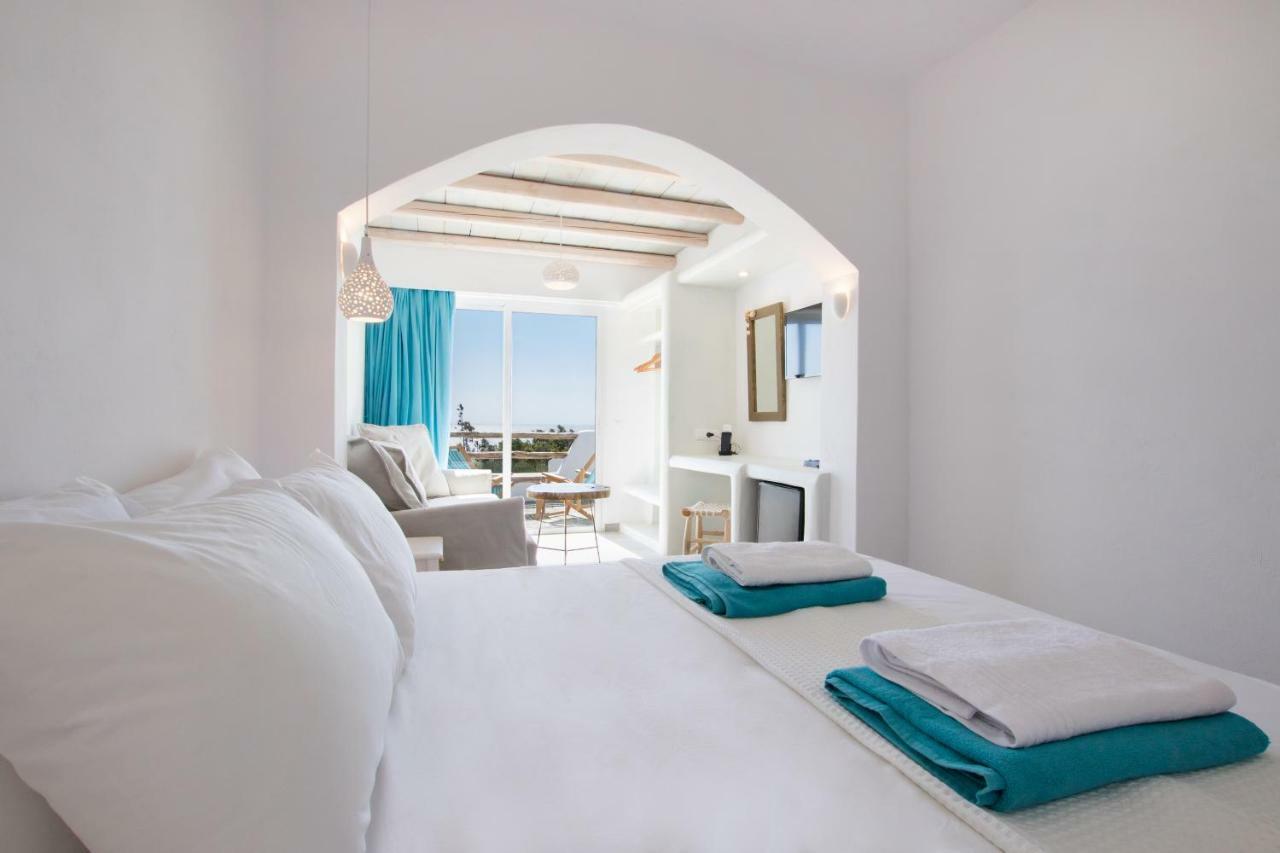 Kamer met Queensize Bed en Uitzicht op Zee