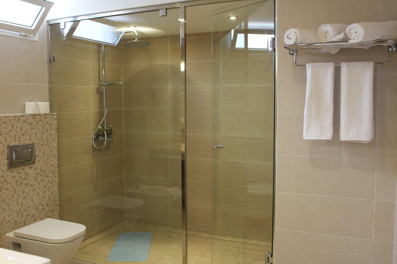 Deluxe Suite with Sea View