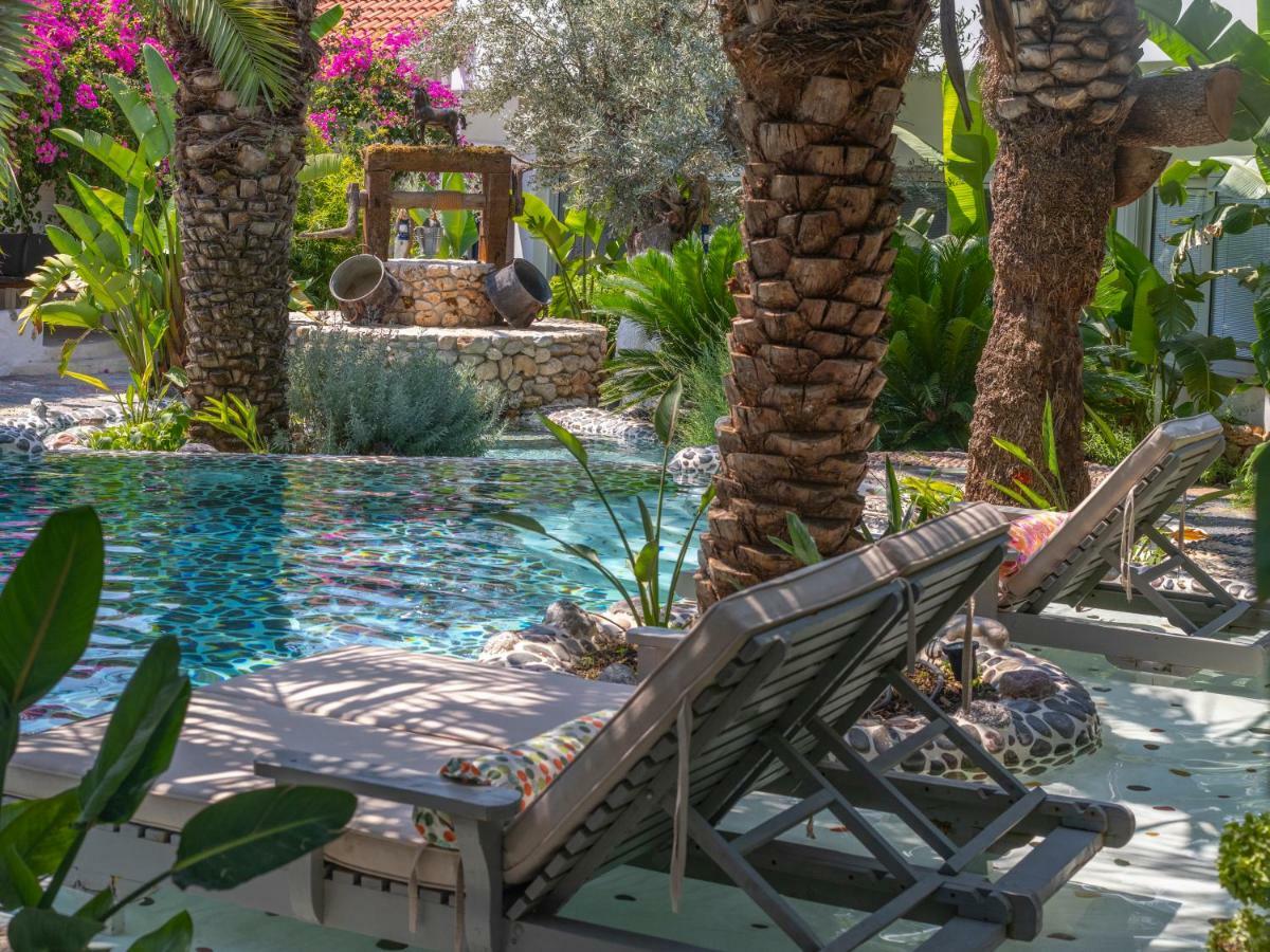 Suite with Exclusive Pool Access