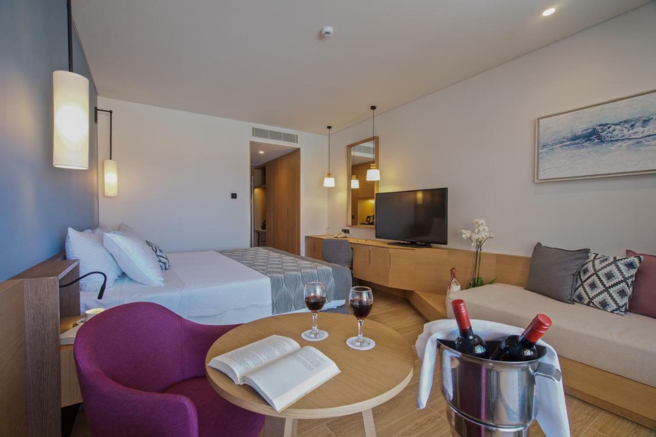 Superior Double Room,847256762:JPEG