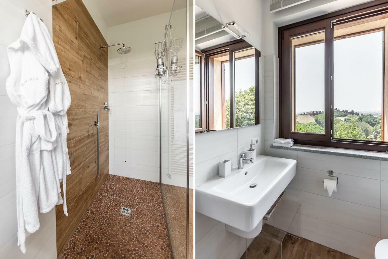 Double or Twin Room with Bathroom