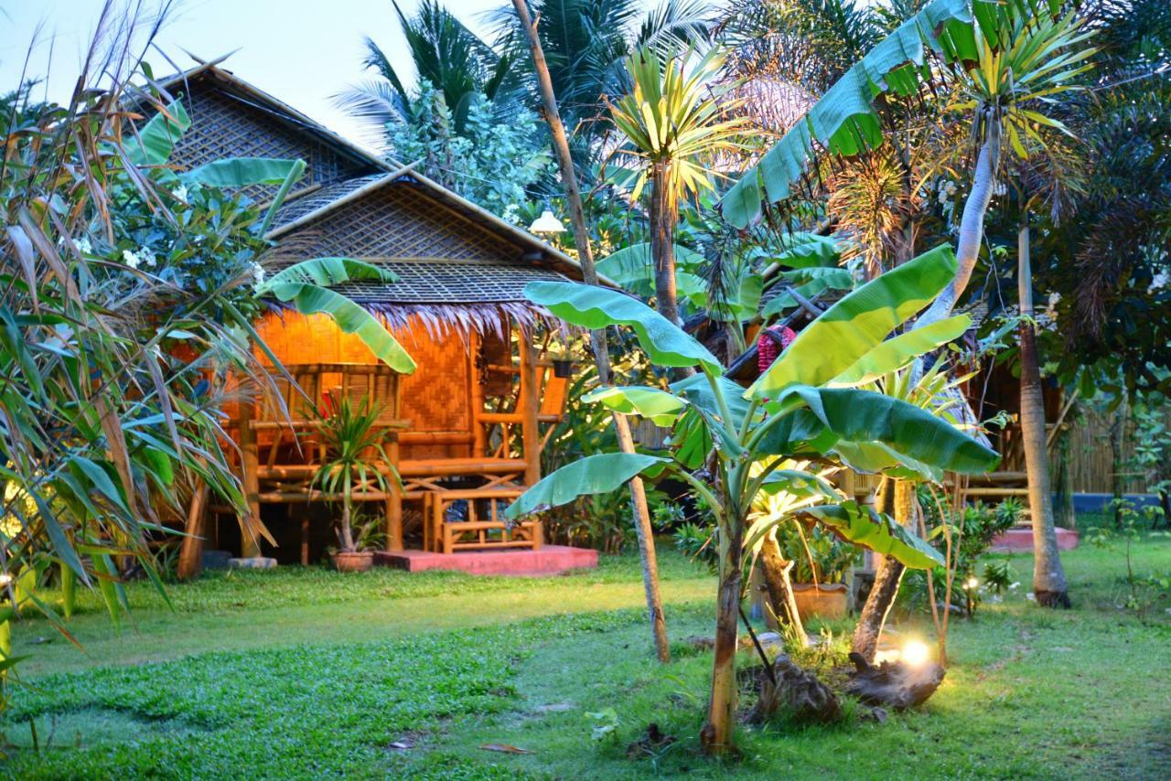 Bungalow Garden View,954193627:JPEG