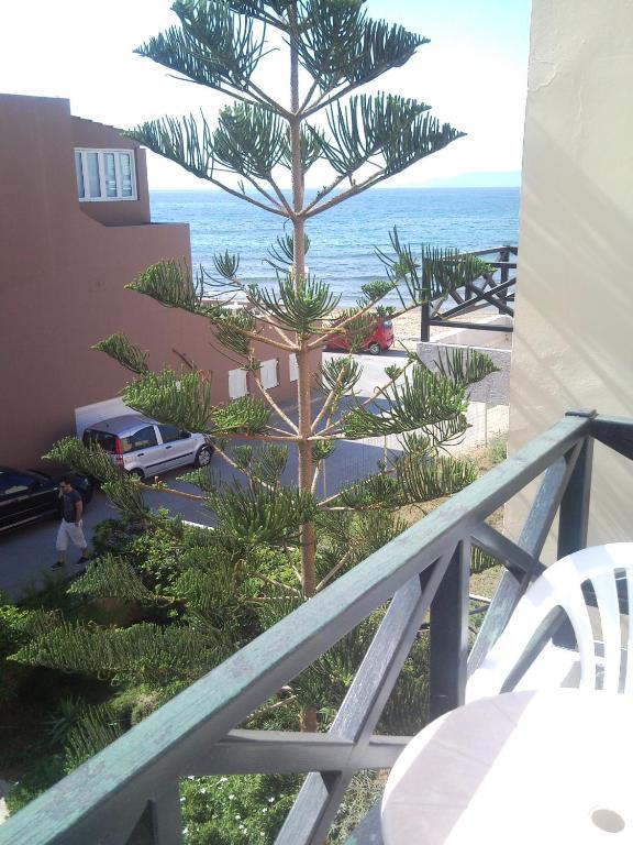 One-Bedroom Apartment with Sea View
