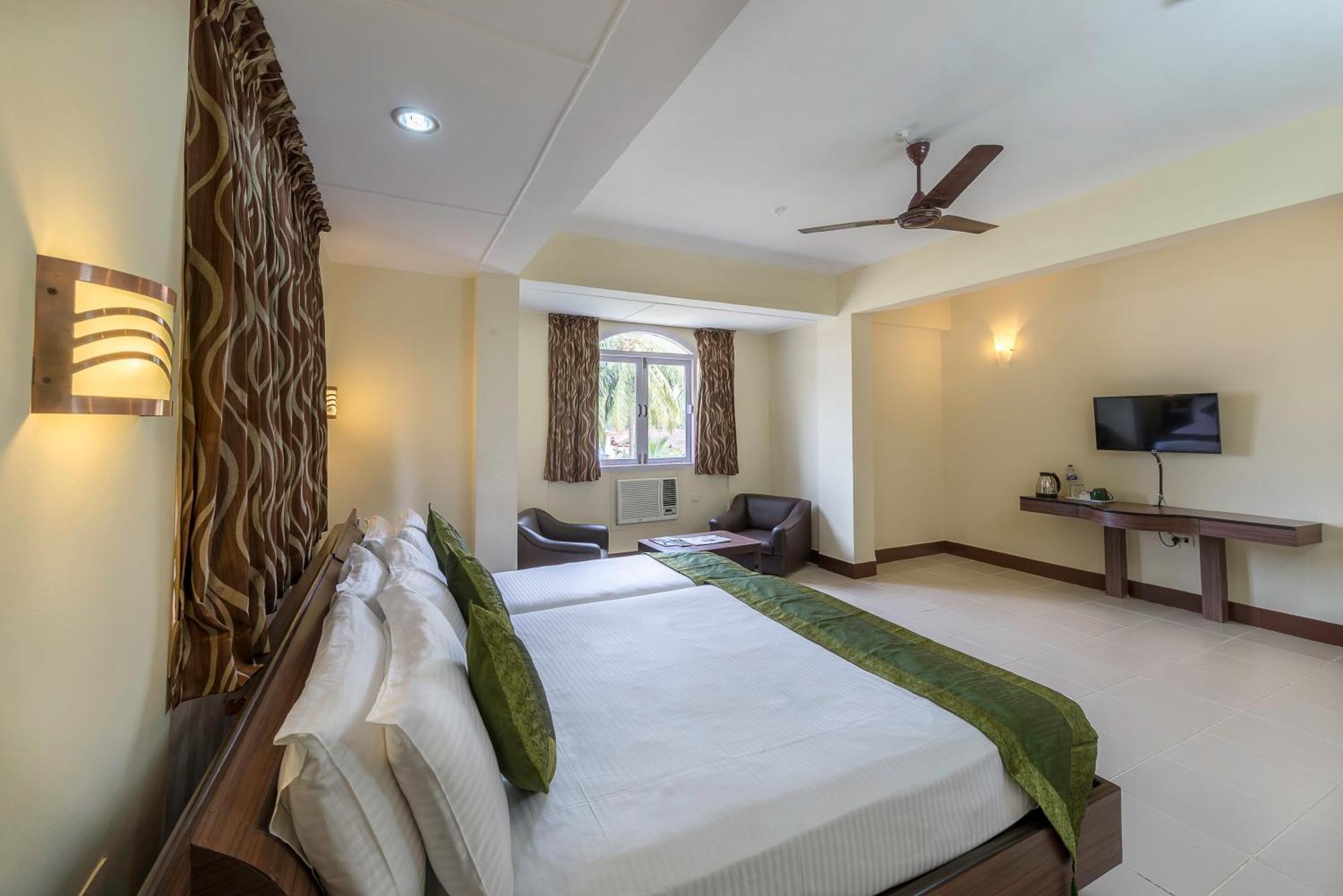 Deluxe Family Room