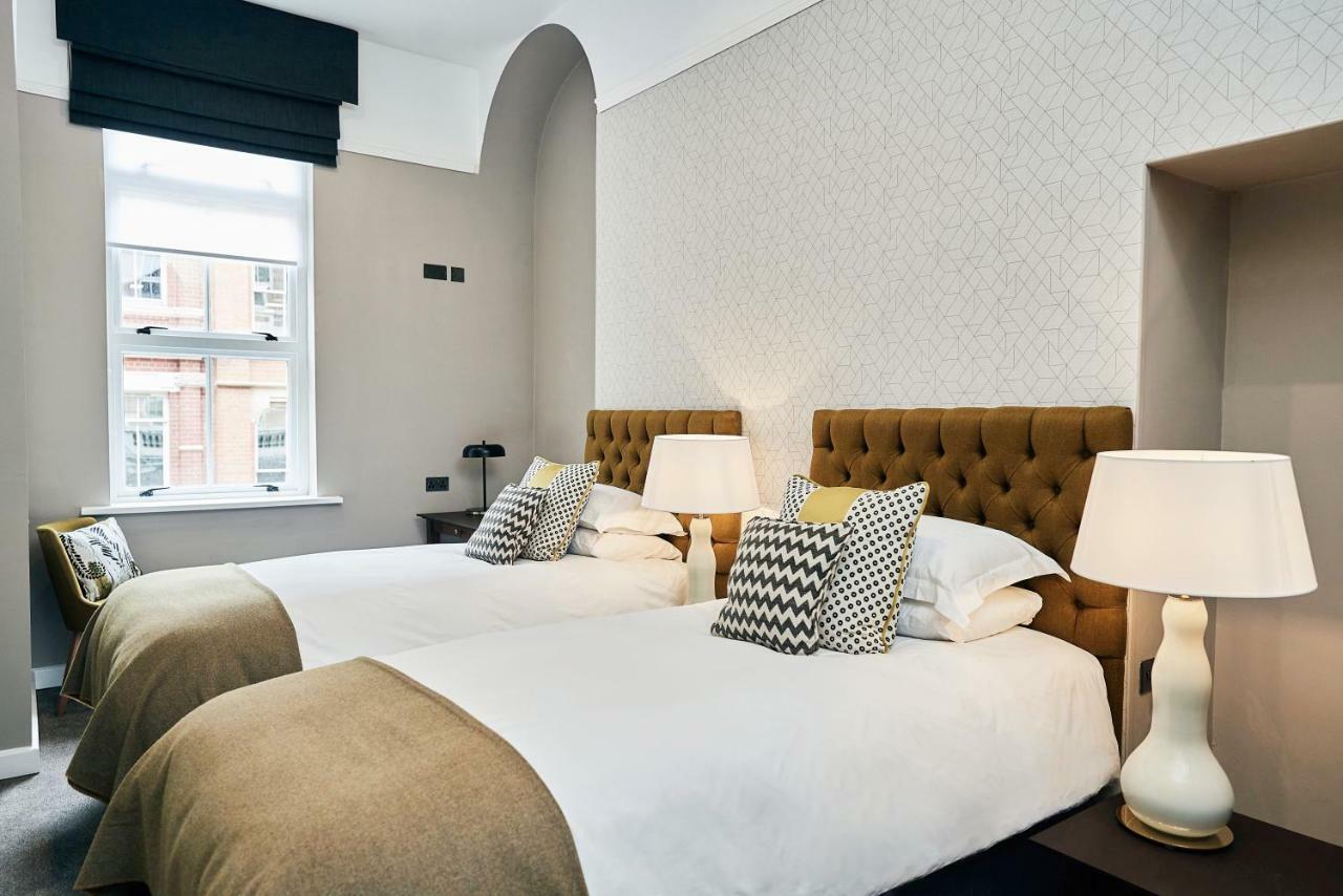 Suite Signature