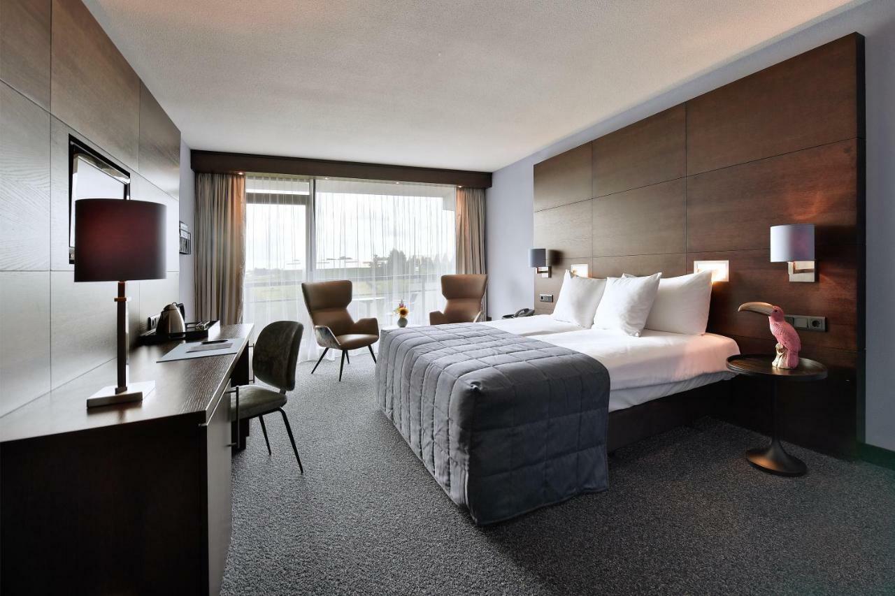Comfort Room,893968279:JPEG