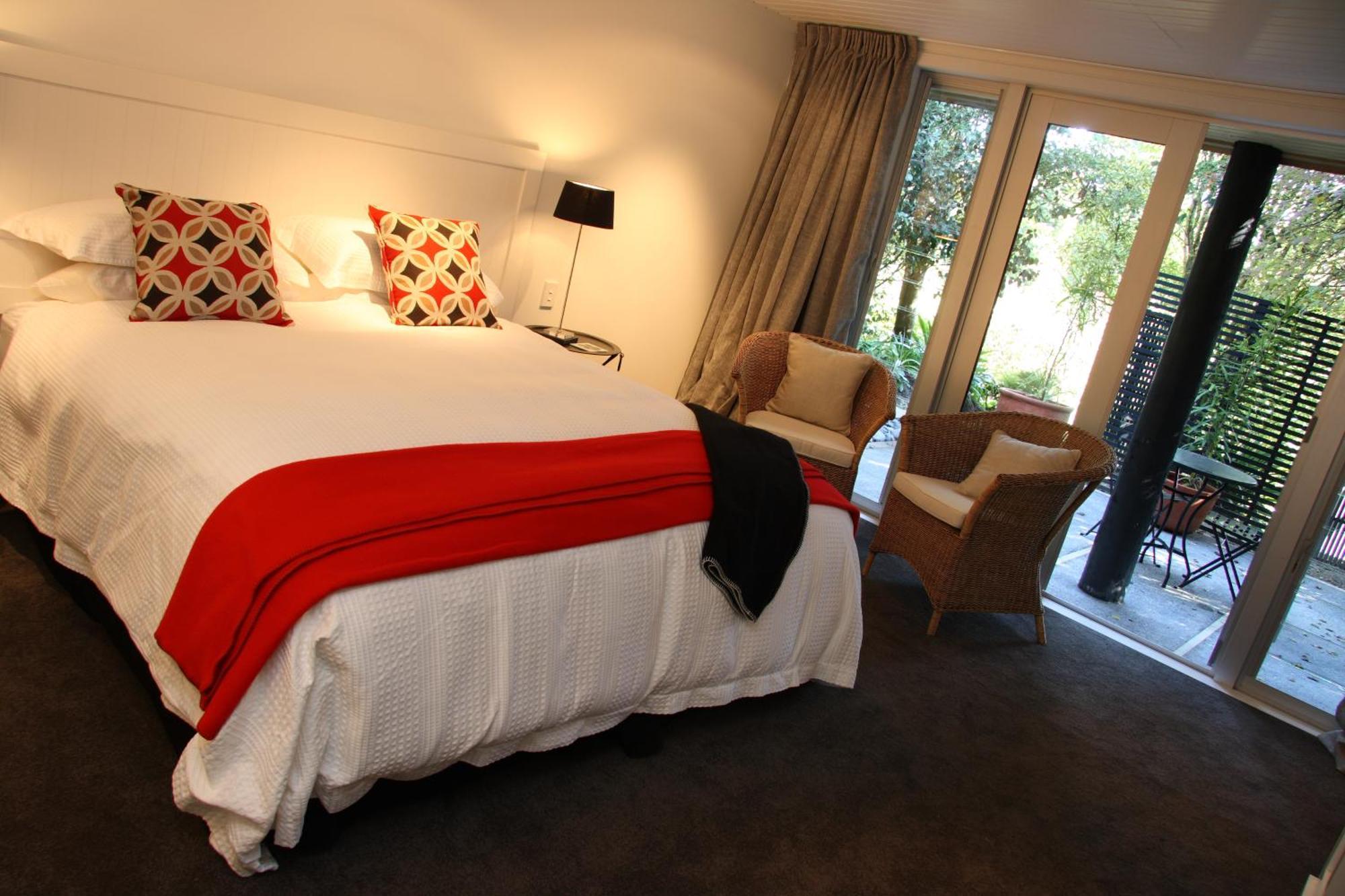 Mapara King or Twin Suite
