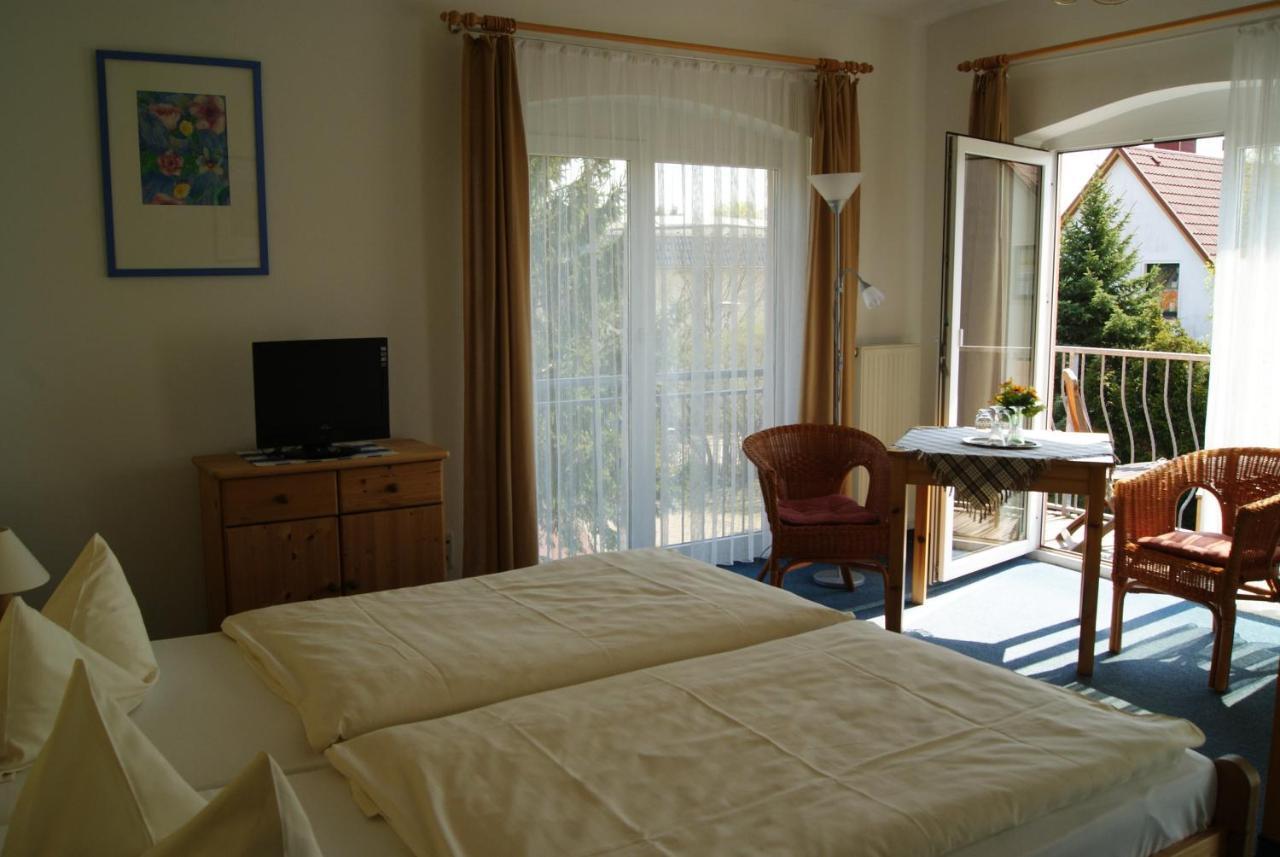 Doppelzimmer mit Balkon