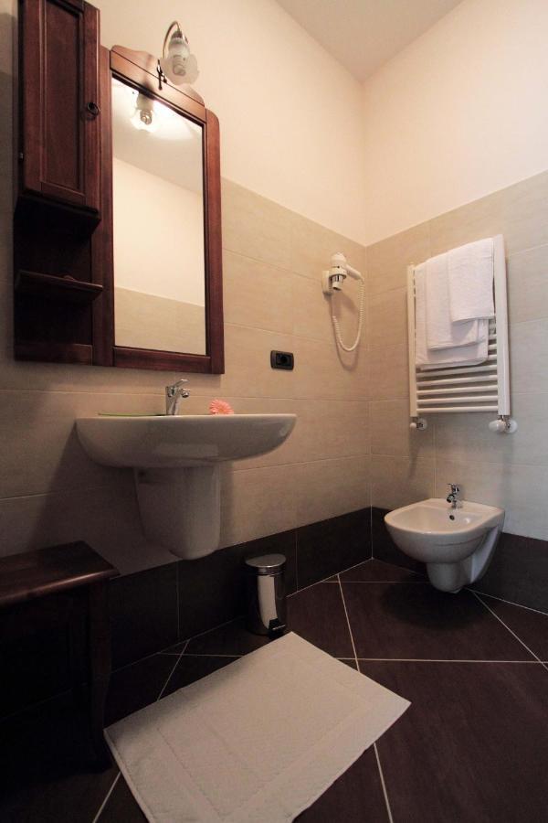 Camera Matrimoniale con Bagno Privato