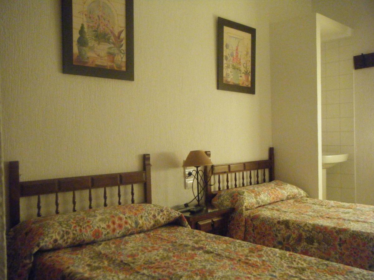 Habitación Doble con baño compartido