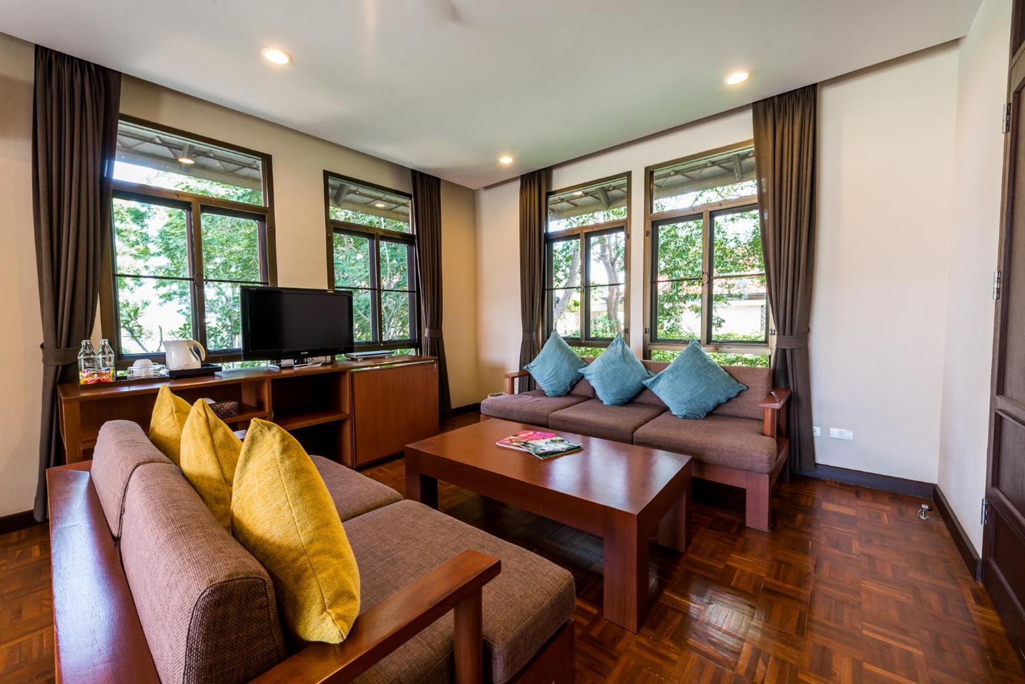 Sirarun Garden Suite Villa