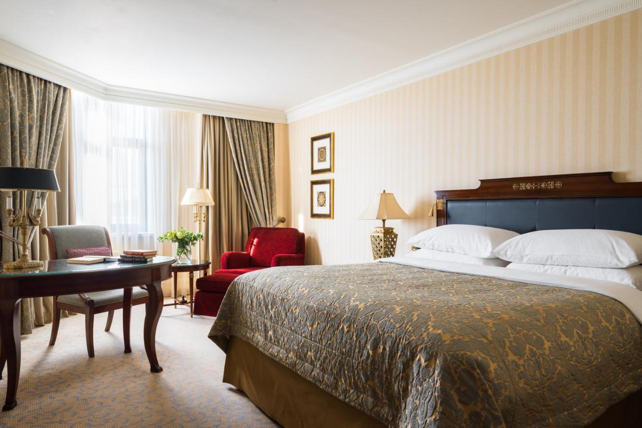 Classic King Room with City View