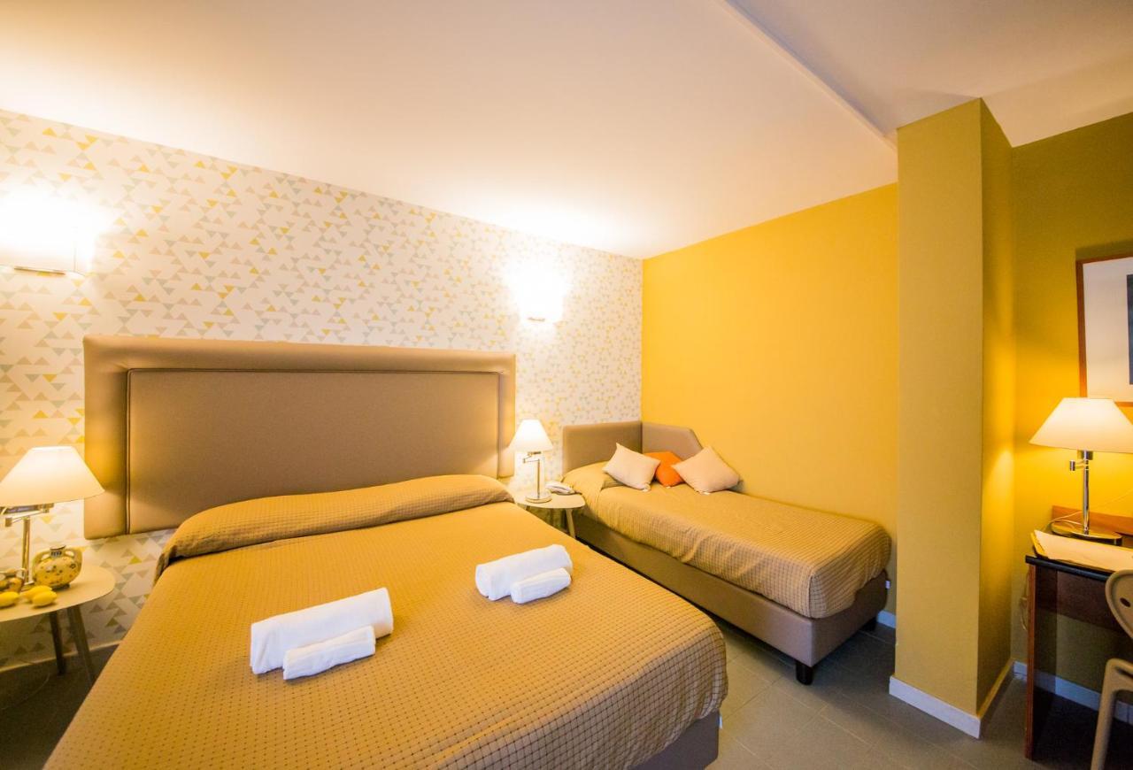 Triple Room,934224688:JPEG