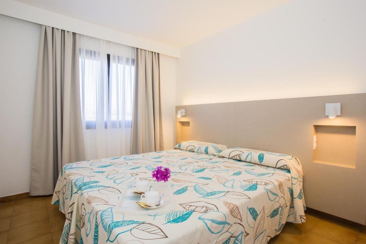 Apartamento con vistas a la piscina