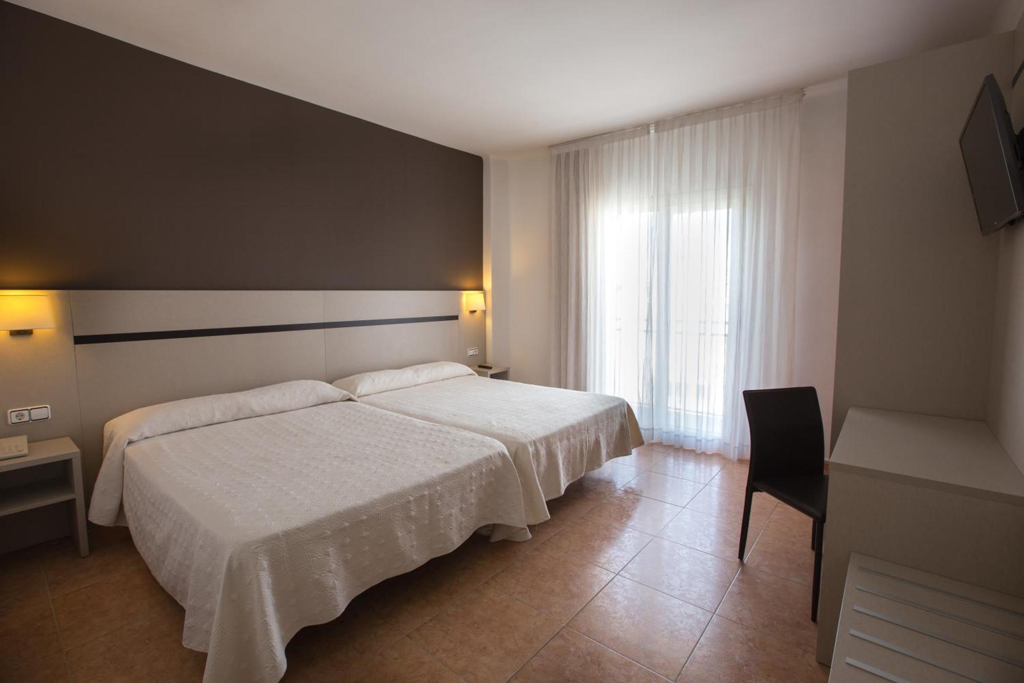 Superior Double or Twin Room,951568927:JPEG