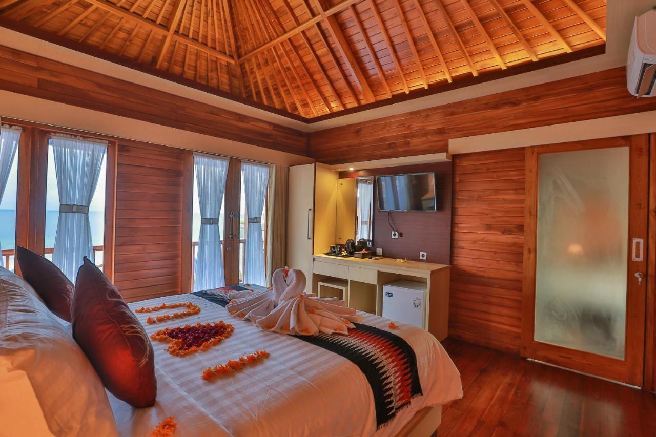 Deluxe King Room with Sea View