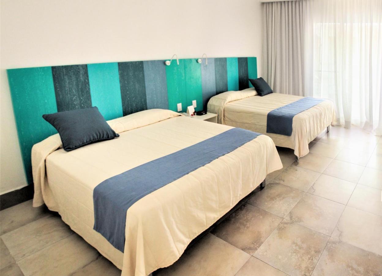 Superior Garden Queen Room Two Queen Beds Non-Smoking