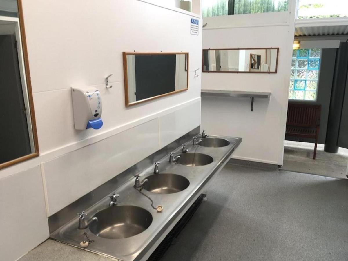 Kitchen Cabin with Shared Bathroom