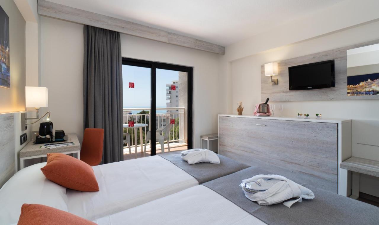Standard Triple Room Sea View