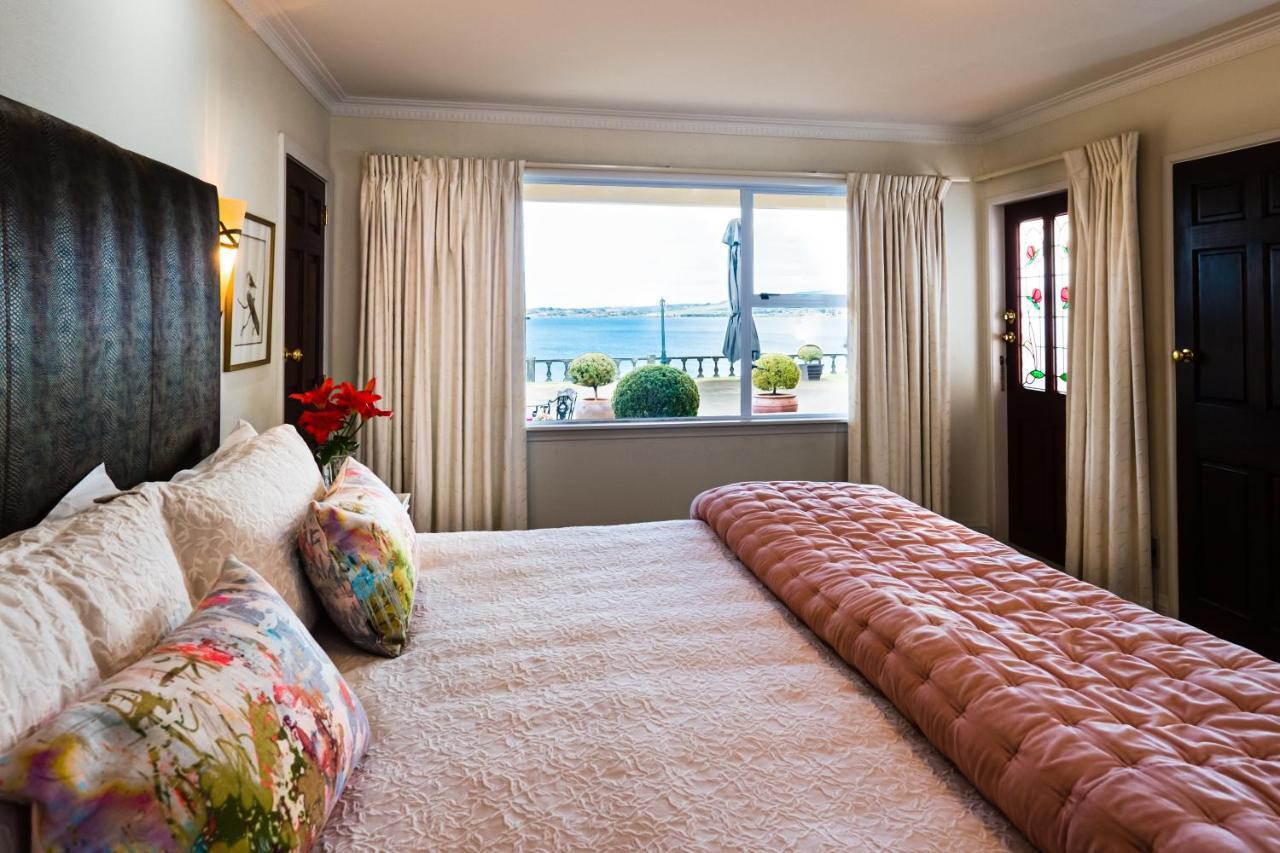 Lake View Lodge Suite