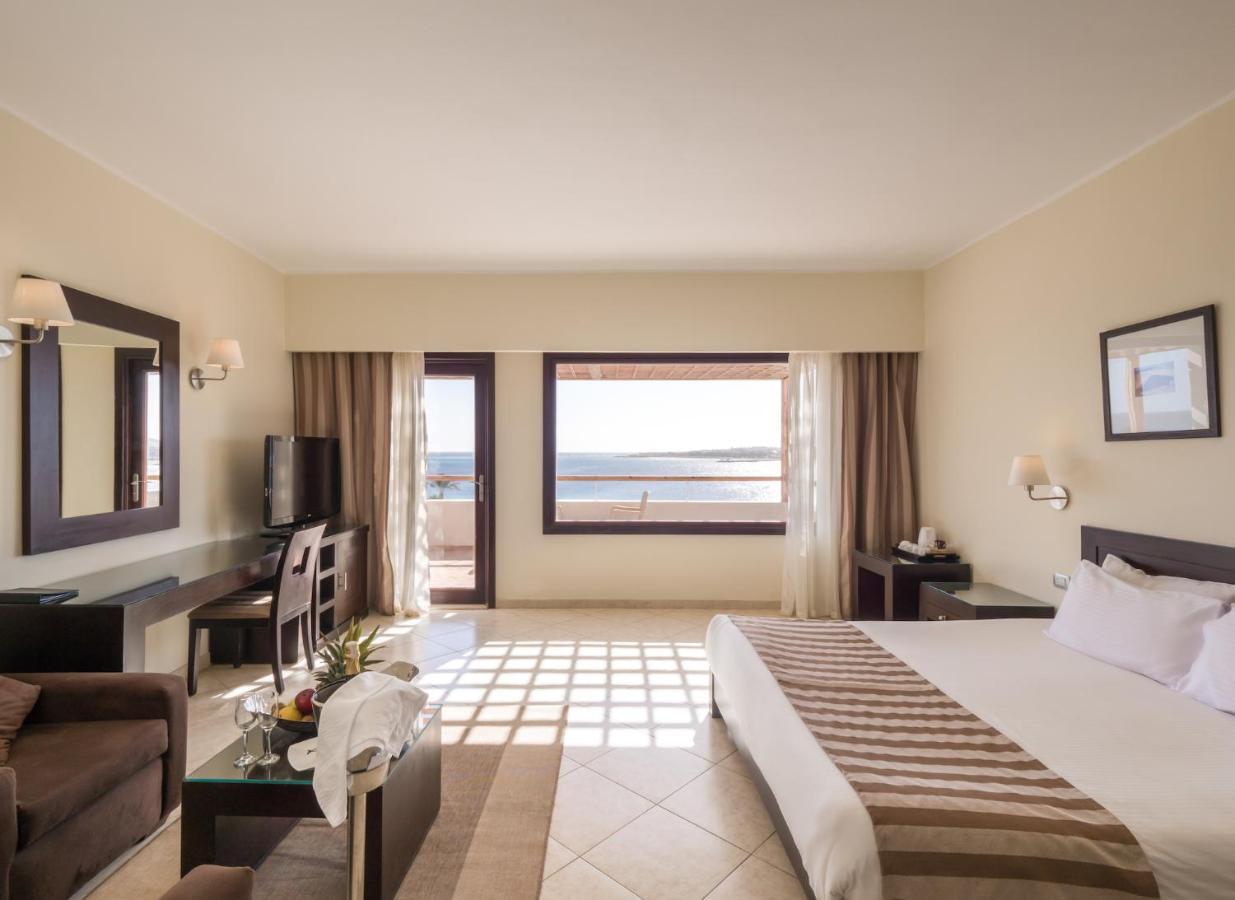 Premium Suite Sea View West Bay Adults Only 16,960076528:JPEG