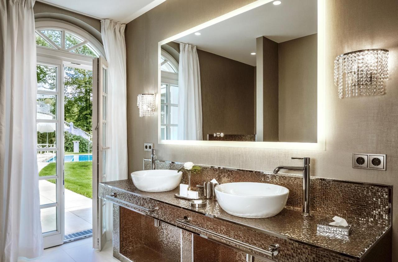 Suite Spa Bath