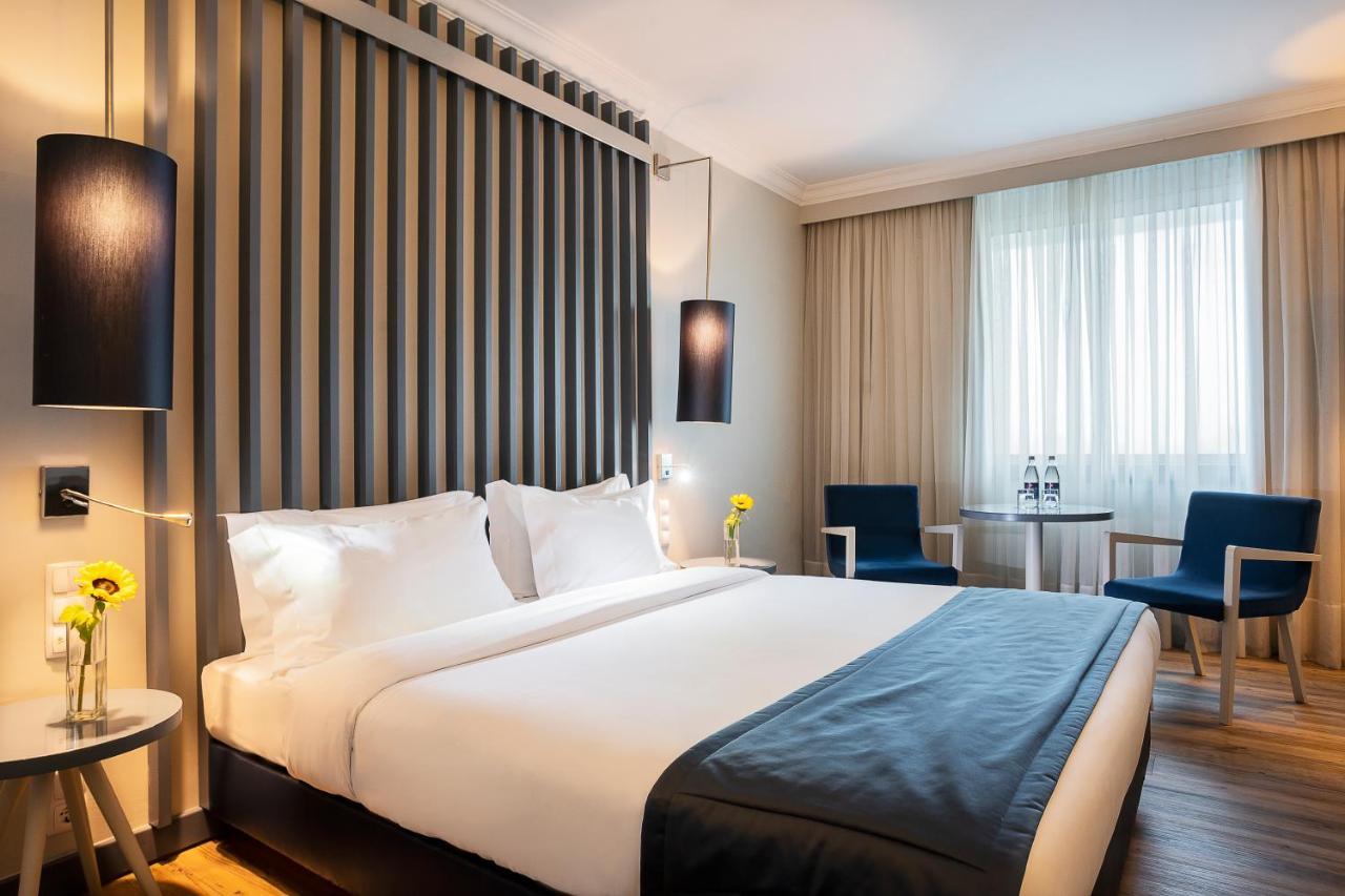 Economy Double or Twin Room,1433379337:JPEG