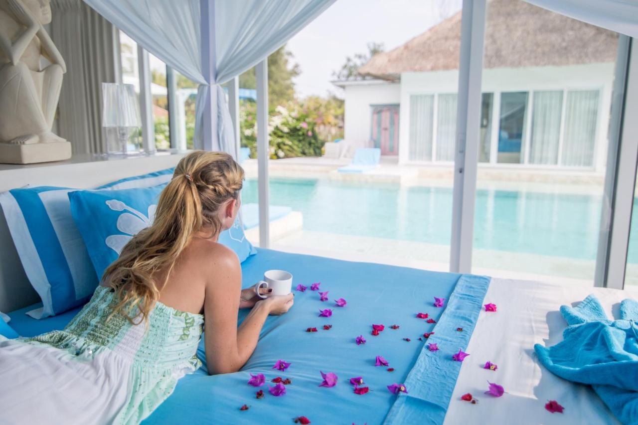Bungalow Beach Front
