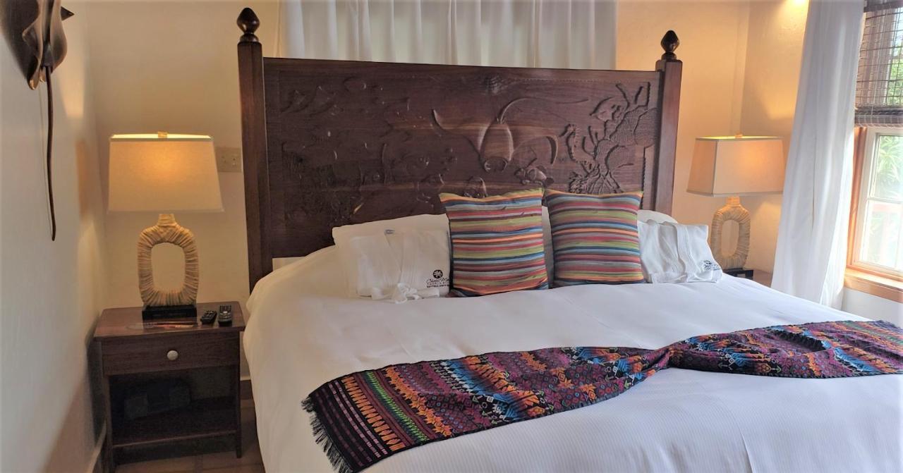 Luxury One-Bedroom Villa with Sea View