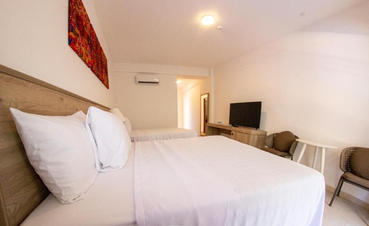 Standard 2 Queen Beds,968010586:JPEG