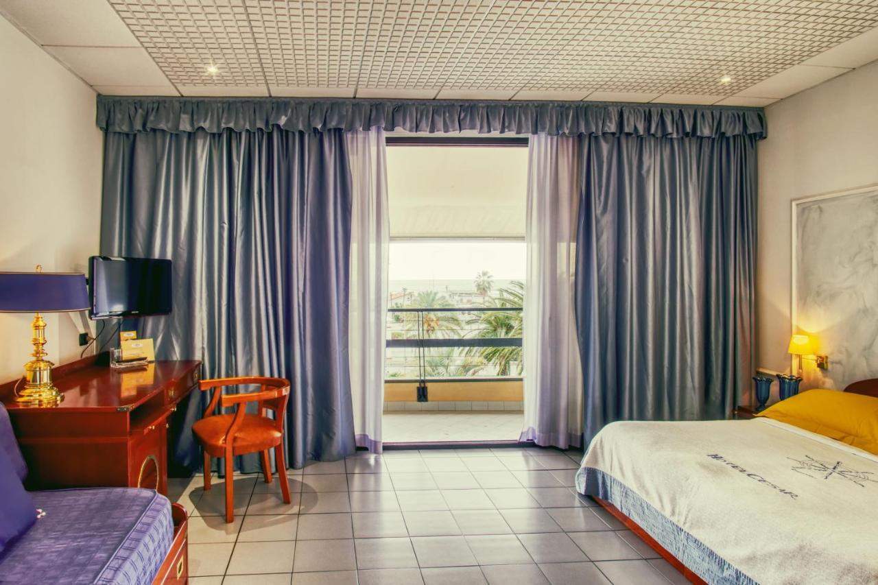 Superior Doppel-/Zweibettzimmer mit Balkon und Meerblick