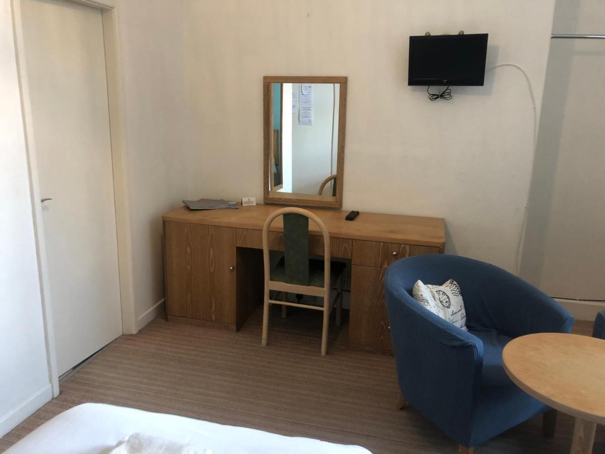 Standard Twin Room,980198974:JPEG