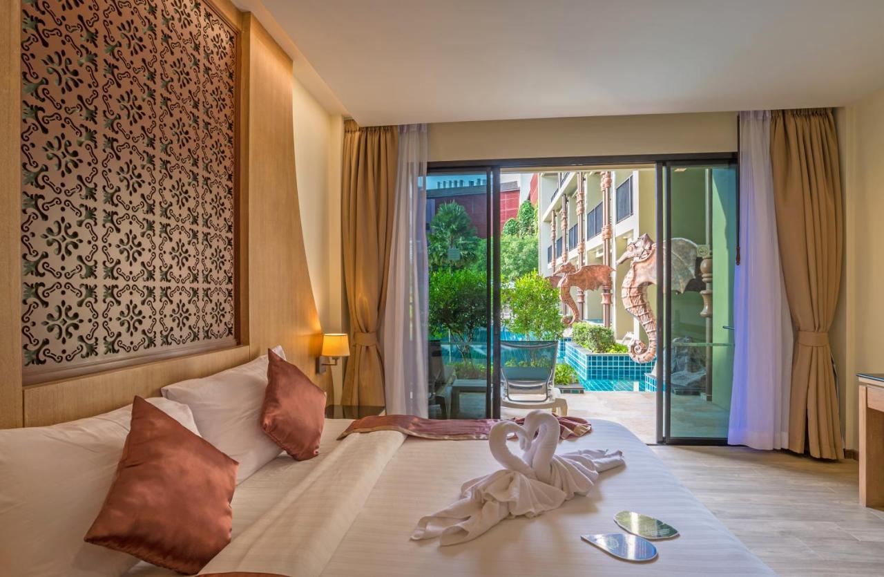 Grand Deluxe Kamer met Toegang tot het Zwembad
