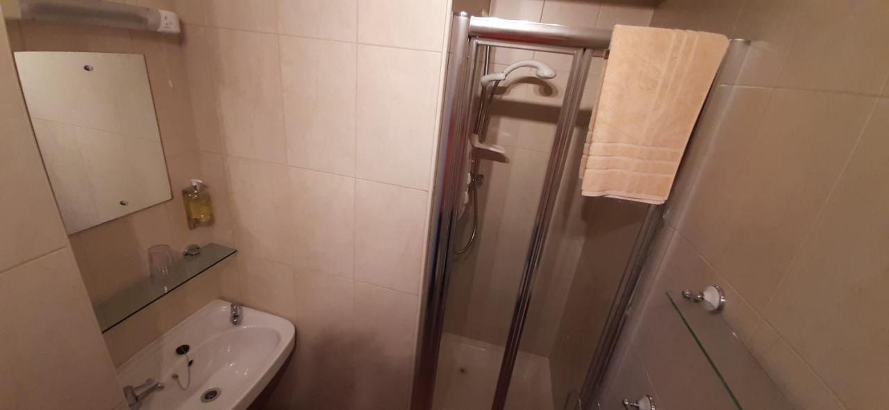 Eenpersoonskamer met Douche