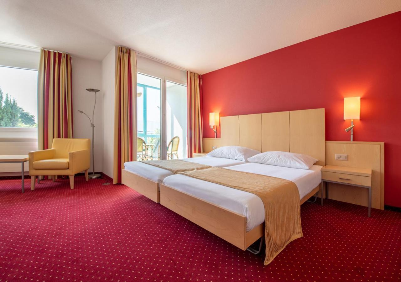 Superior Twin Room,990250345:JPEG