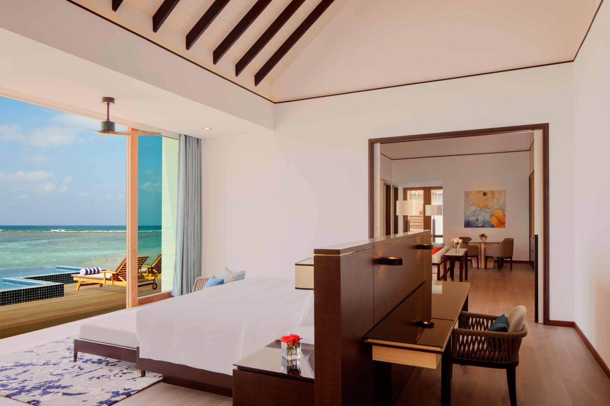 Villa sur Pilotis 3 Chambres avec Piscine Privée, Accès Gratuit au Salon VIP Hydravion à l'Arrivée et Crédit Spa de 50 USD - Séjour et Dîner Gratuit pour les Enfants - Vue sur Coucher du Soleil