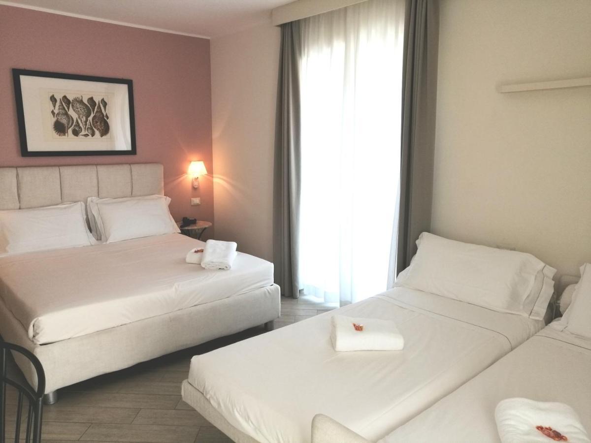 Deluxe Quadruple Room,1618831306:JPEG