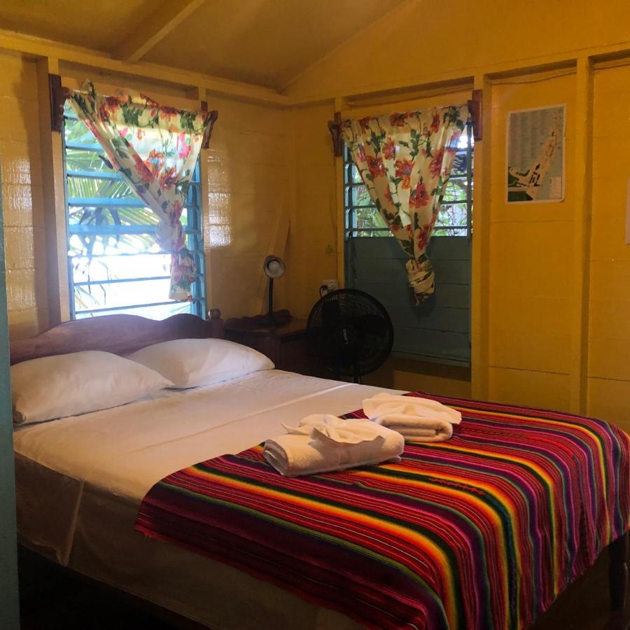 Caribbean Garden View Cabana with Private Balcony & 2 Bikes (#6)