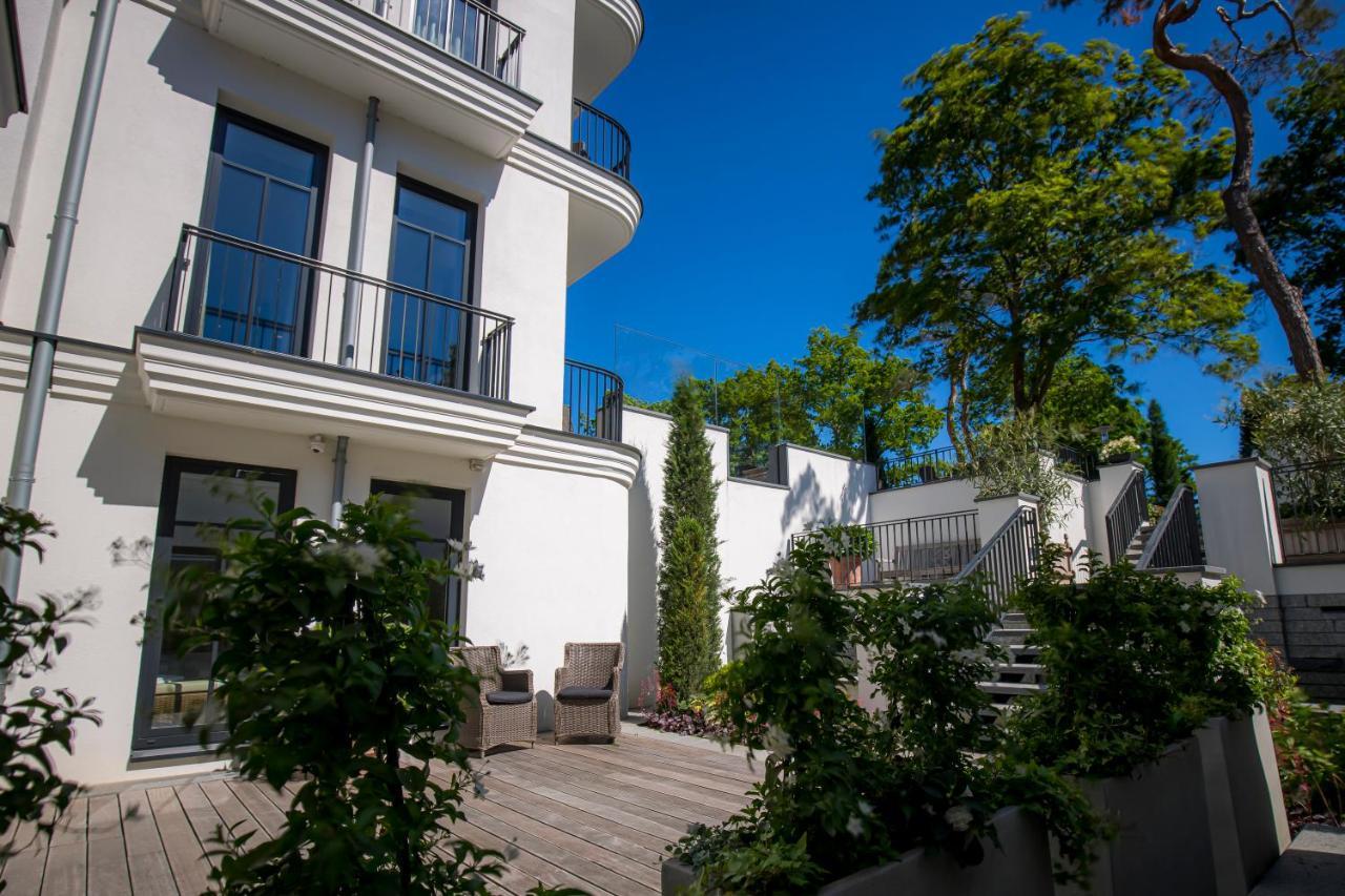 Doppelzimmer mit Patio